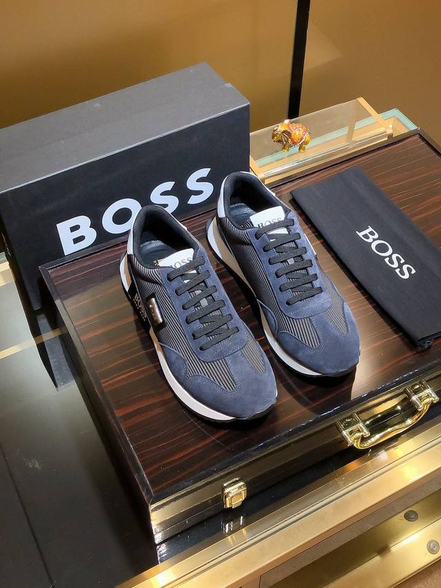 商品名称：Boss 波士 正规码数: 38-44 休闲鞋 商品材料：精选 牛皮网布鞋面，舒适羊皮内里 ；原厂大底。